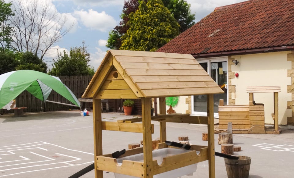 Photo of playground at Longscroft Nursery